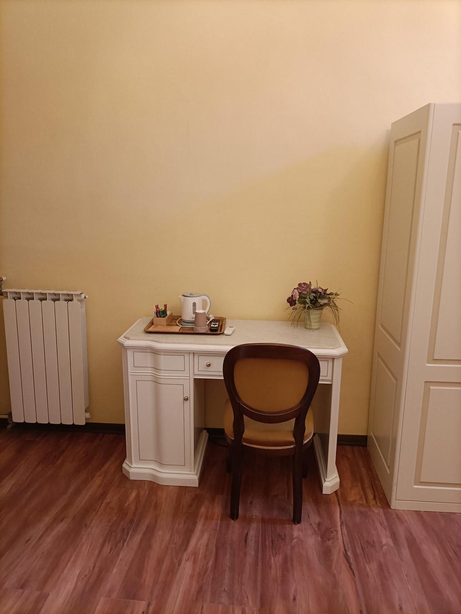 Palazzo Lion Morosini - Check In Presso Locanda Ai Santi Apostoli 3*
