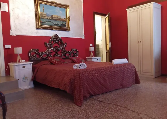 Palazzo Lion Morosini - Check In Presso Locanda Ai Santi Apostoli