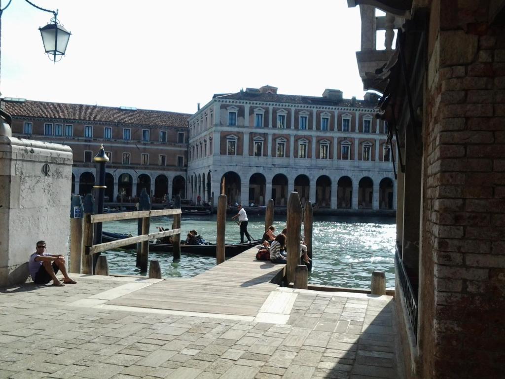 Palazzo Lion Morosini - Check In Presso Ai Santi Apostoli Pensión